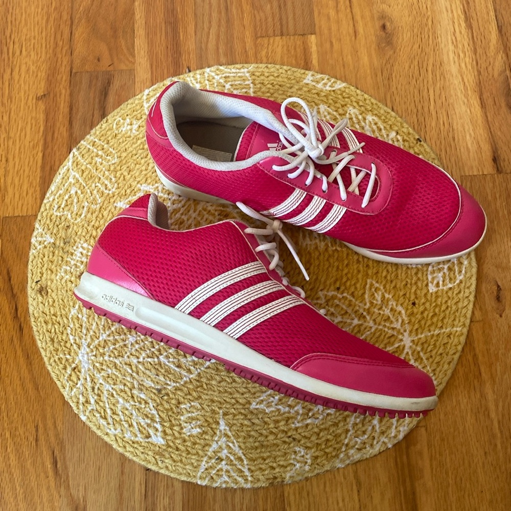 Adidas Adicross Women’s Retro Golf Shoes Size 10 like new